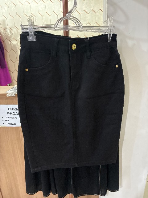 Saia jeans preta secretária