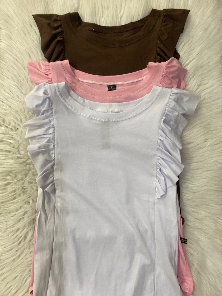 Blusa lisa c/babado