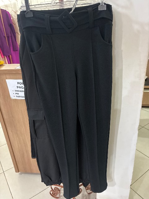Calça montaria preta c/fivela