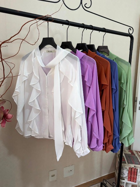 Camisa babado no crepe