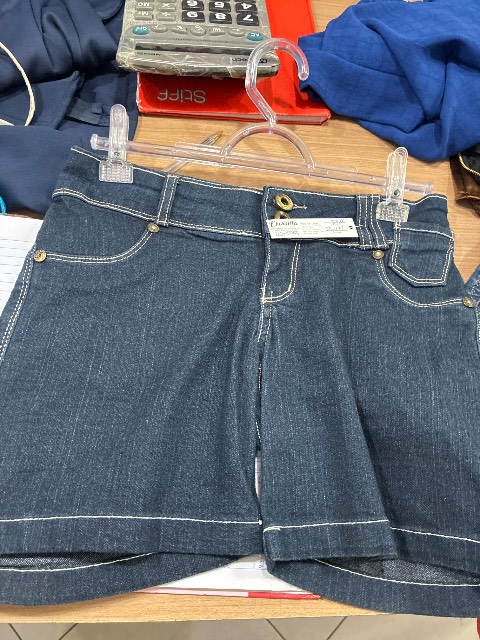 Short jeans lavagem escura