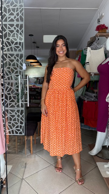 Vestido tomara que caia na Laise